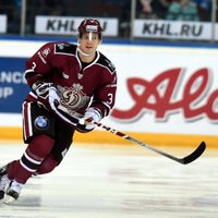 Rīgas 'Dinamo' ar desmit hokejistiem noslēdz pārbaudes laika līgumus
