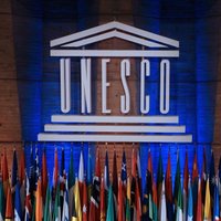 Заявление Латвии в ЮНЕСКО: СМИ сами должны рассказывать о "фейках"