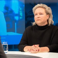 'Nesamērīgs ierobežojums' – Saeimas Juridiskā biroja vadītāja par obligātu augstāko izglītību deputātiem