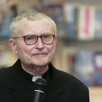 Jānis Pujats: Vēlreiz par baznīcas un VDK attiecībām. Kas ir īstie čekas aģenti?