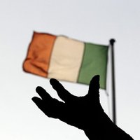 Ирландия впервые запретила въезд в страну: персона нон-грата — священник-гомофоб