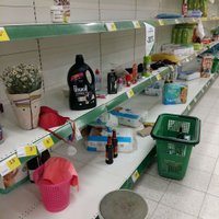 ФОТО: Как выглядят магазины Prisma после нашествия покупателей (дополнено)