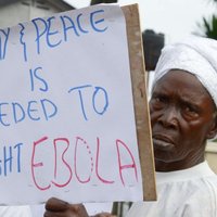 Medmāsas Ebolas vīrusa skartajā Libērijā piesaka streiku