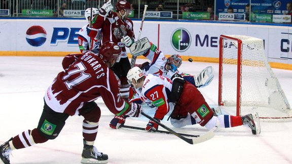 KHL spēle hokejā: Rīgas Dinamo - Lokomotiv - 32