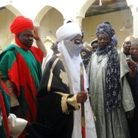 Nigērijā pretrunīgu iemeslu dēļ sadala 200 gadus seno Kano emirātu