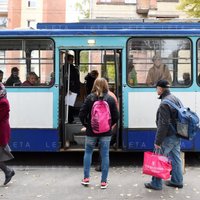 Читатель: Вонючий 15-й троллейбус - Rīgas satiksme бесплатно катает бомжей (+комментарий RS)