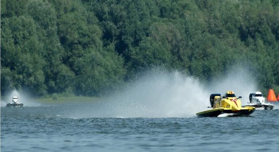 Ūdens motosportistam Slakterim sacensībās Vācijā otrā vieta