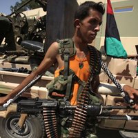 Lībijas kaujinieki ieņēmuši Benī Valīdas pilsētu