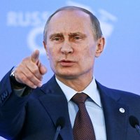 ВИДЕО: Поклонники президента России готовят выставку "12 подвигов Путина"