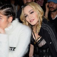 Внешний вид дочери Мадонны в новой откровенной фотосессии вызвал споры в сети