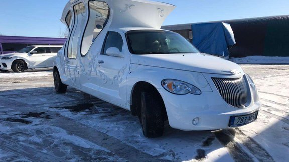 Pārdod leģendāro 'Chrysler PT Cruiser' karieti