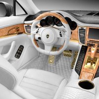 Krievu 'Porsche' ar krokodila ādu un zeltu par pusmiljonu eiro