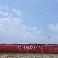 Суда на сжиженном природном газе сберегут природу и увеличат объем контейнерных грузоперевозок в Рижском порту