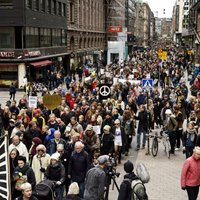 Somijas pilsētās desmitiem tūkstoši cilvēku protestē pret rasismu