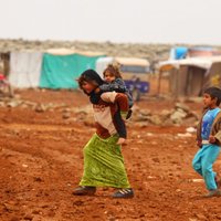 Bēgļu vidū ievērojami palielinās sieviešu un bērnu skaits
