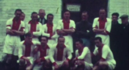 Video: "Ajax" 1938. gadā pirmoreiz dodas uz futbola spēli Rīgā