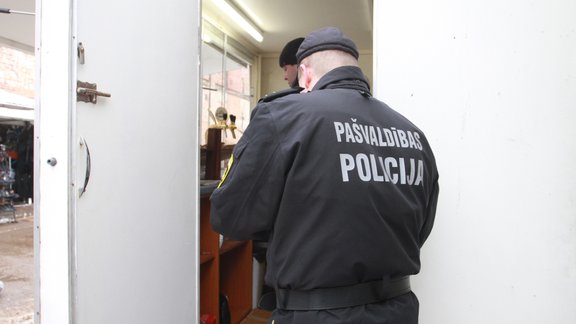 Policijas reids Centrāltirgū - 40