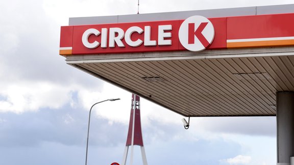 Circle K планирует приобрести 26 автозаправочных станций другой компании