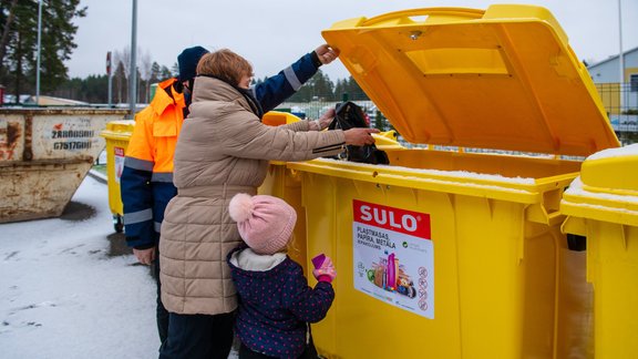 Salaspilī atklāj novadā pirmo atkritumu šķirošanas laukumu - 5