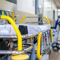 Kariņa valdība apņemsies uzlabot veselības aprūpi – veidot slimnīcu reģionālos konsorcijus