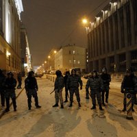Maskavā miliči aiztur aptuveni 500 labējos radikāļus un kaukāziešus