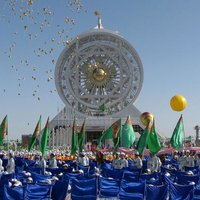 Turkmensistānas Vecajo padomē par viceprezidentu ievēl nepazīstamu zemnieku
