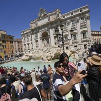 В Риме могут ограничить доступ к фонтану Треви