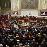 Парламент Франции принял резолюцию о снятии санкций против России