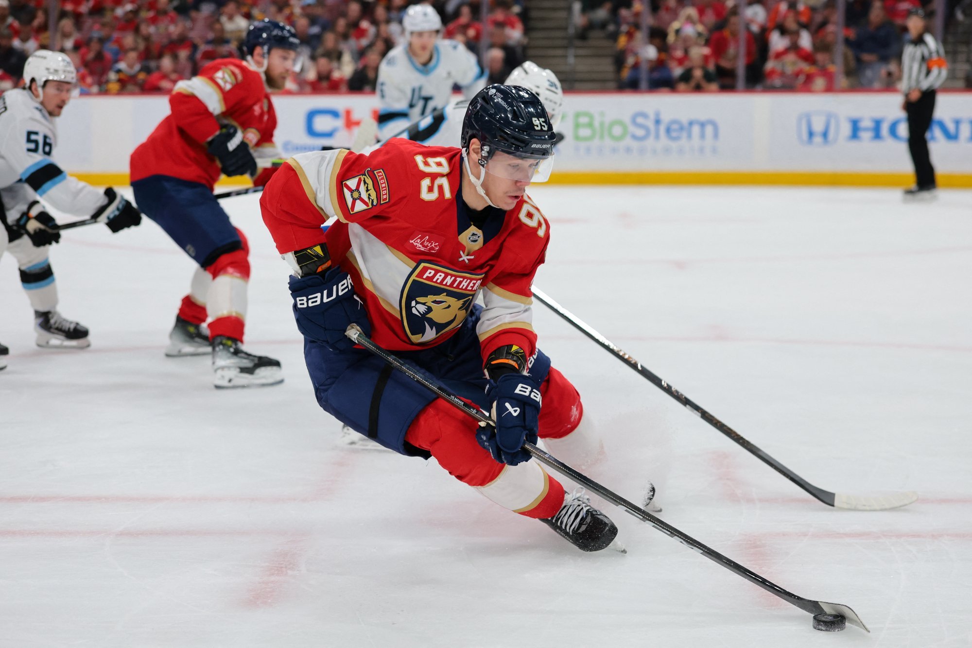 Vilmanis gūst savus pirmos vārtus NHL