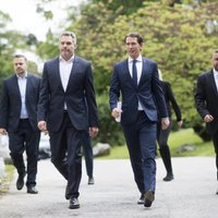 Austrijas Brīvības partijas ministri paziņojuši par gatavību demisionēt