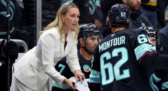 Tāpēc, ka labākā, nevis tāpēc, ka sieviete – blondīne, kas pārraksta NHL vēsturi