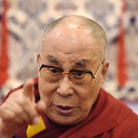 Далай-лама приедет в Ригу с Алмазной сутрой