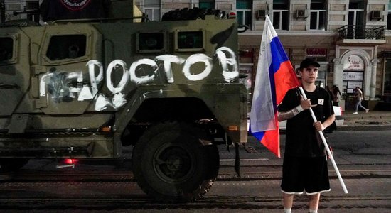 'Vagner' kaujinieki atstājuši Rostovu pie Donas; ASV izlūkdienesti zinājuši par gaidāmo dumpi
