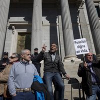 Foto: Pensionāri protestos visā Spānijā pieprasa lielākas pensijas
