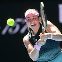 Ostapenko neizdodas tikt pie Dohas WTA turnīra dubultspēļu titula