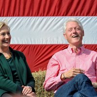 Берзиньш пригласил Билла Клинтона и Хилари Клинтон в Латвию