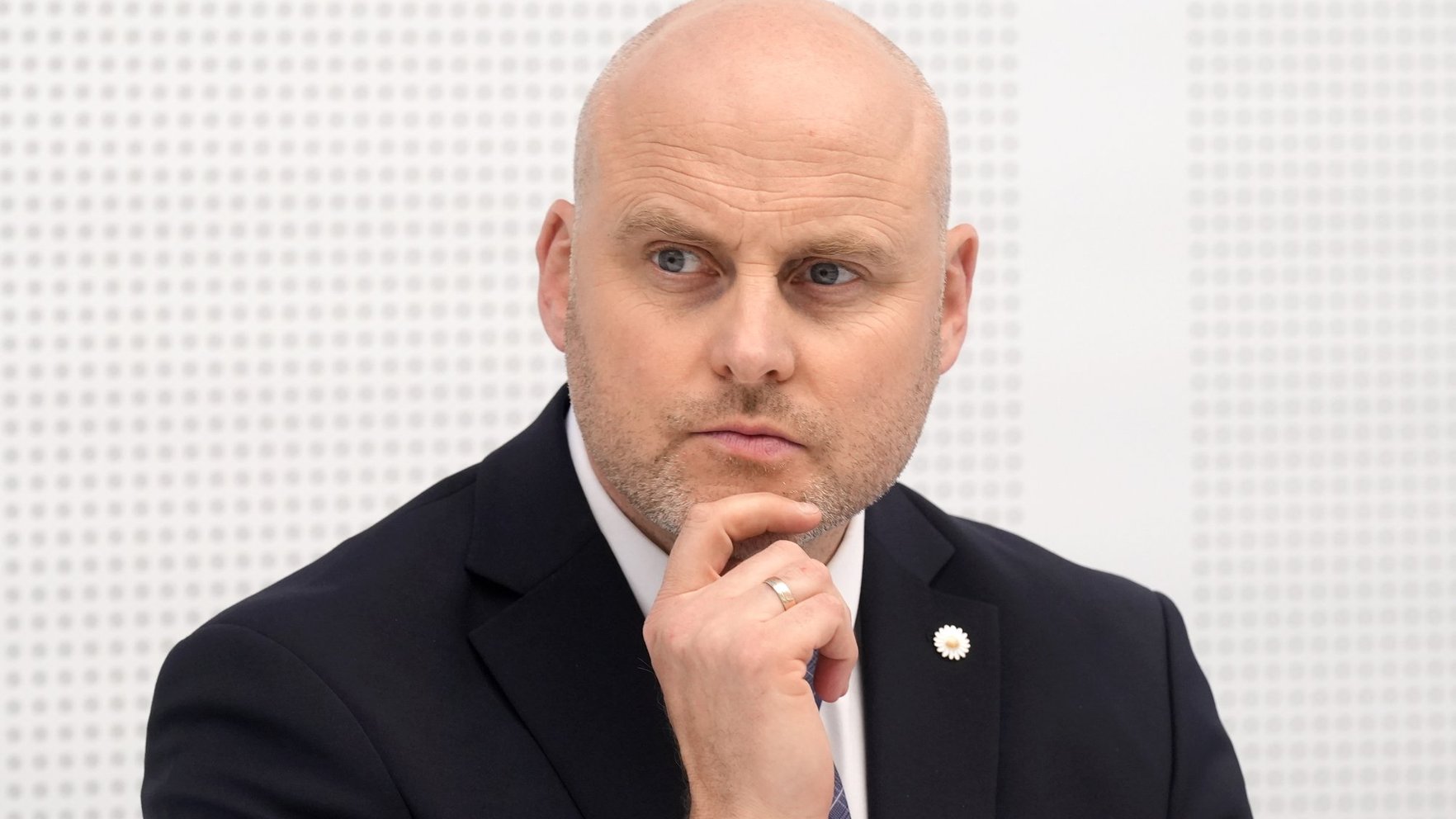 Nesadegt politikā dzīvam. Kas ir jaunais premjers Andris Kulbergs