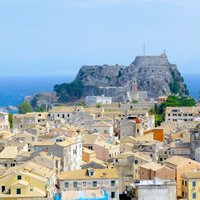 На островах Греции прекращают ночную работу бары из-за вспышки коронавируса