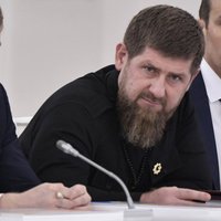 Kadirovs nepakļaujas Maskavai un atsakās atvērt Čečenijas robežas
