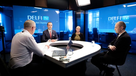 Delfi TV ar Domburu: Marika Žuravļova, Jānis Kuzins, Viktors Urvačovs - 1