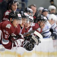 Hokeja komanda 'Rīga' Pasaules kausa izcīņu jauniešiem uzsāk ar pārliecinošu uzvaru