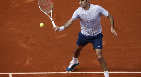 Federeram graujoša uzvara Francijas atklātā čempionāta otrās kārtas mačā