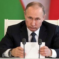 Россияне перечислили претензии к Путину: слишком далек от народа и "развел воров"