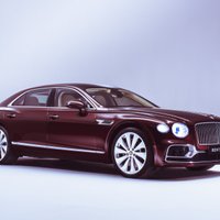 'Bentley' prezentējis jauno 'Flying Spur' sedanu