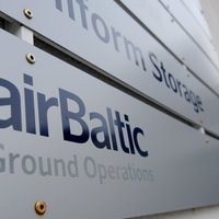 Lidosta un 'airBaltic' atšķirīgi skaidro tranzīta pasažieru skaita samazinājumu