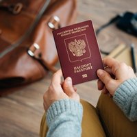 PMLP издало первые три распоряжения о выезде из Латвии граждан России, не получивших новые виды на жительство