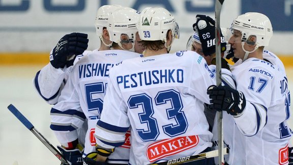 Hokejs: Maskavas "Dinamo" pārspēj "Avtomobilist" - 2