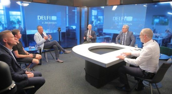 'Delfi TV ar Jāni Domburu' diskusija 'Covid-19 saslimstība samazinās: kuri ierobežojumi jāatceļ valdībai?'