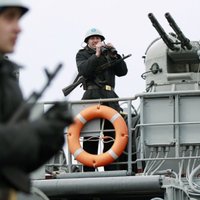 Украинский тральщик "Черкассы" захватили российские военные