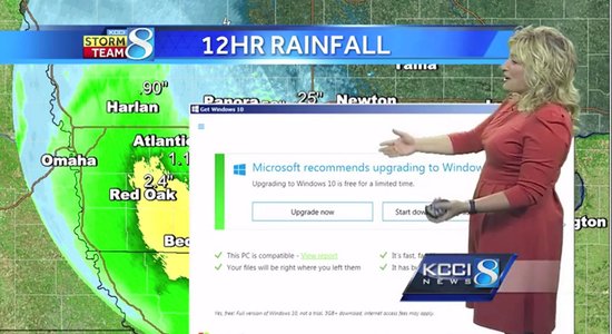 ВИДЕО: Окошко с требованием перейти на Windows 10 "всплыло" в прямом эфире прогноза погоды